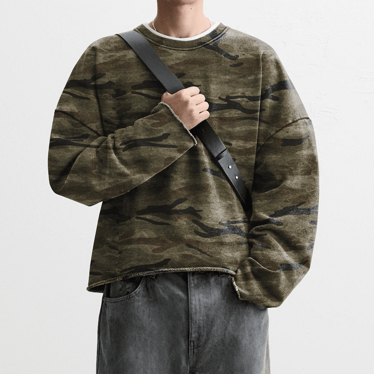 Camo Cropped Crewneck Sweatshirt