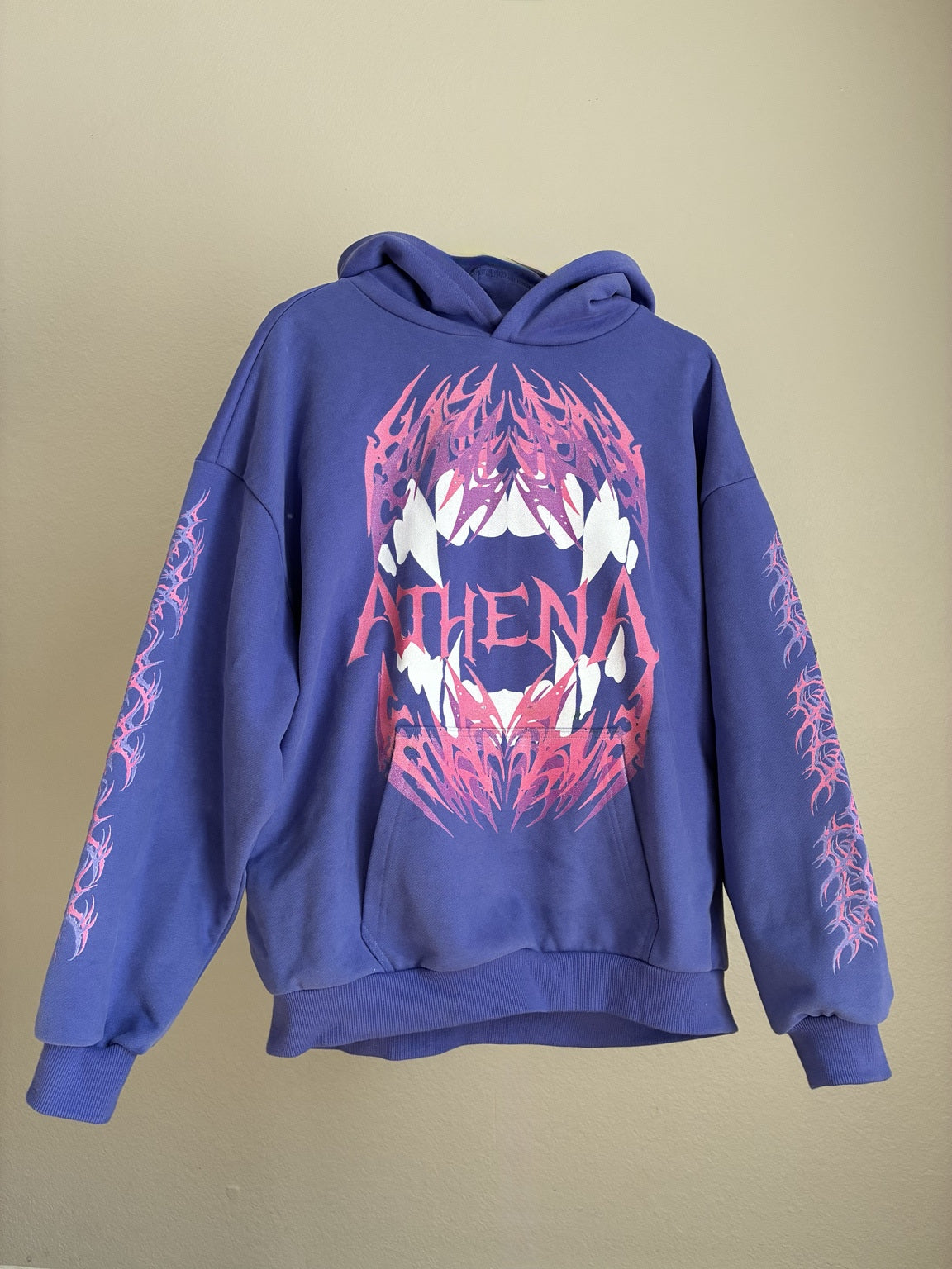 100% cotton ● Oversized Hoodie ● Drop Shoulder Fit (460GSM)